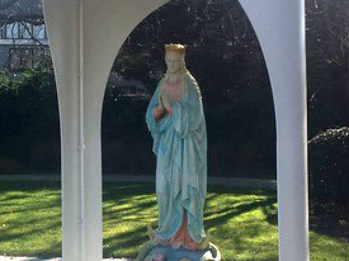 Inzegening Mariabeeld van de gebroeders Kockerols